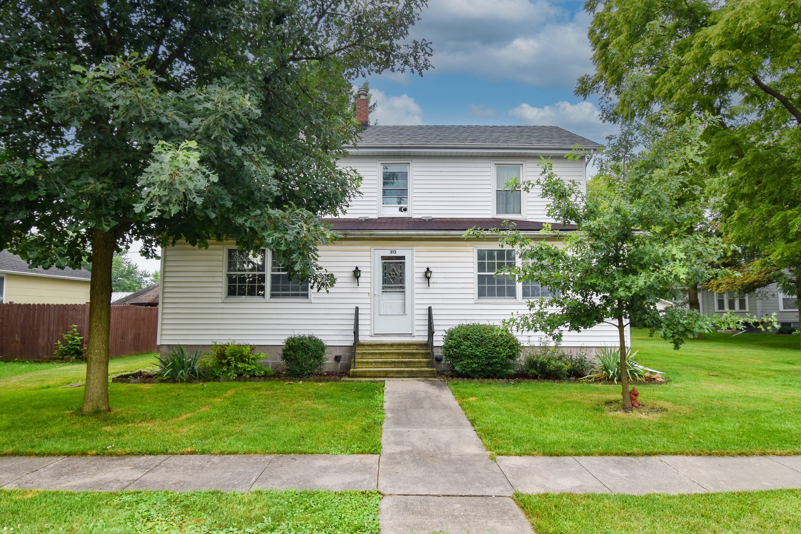 313 W. Henry St. Joan Bullard Realty, Inc