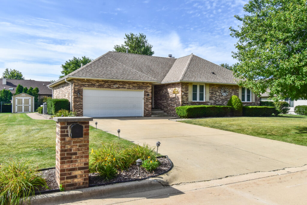 115 Susan Dr.