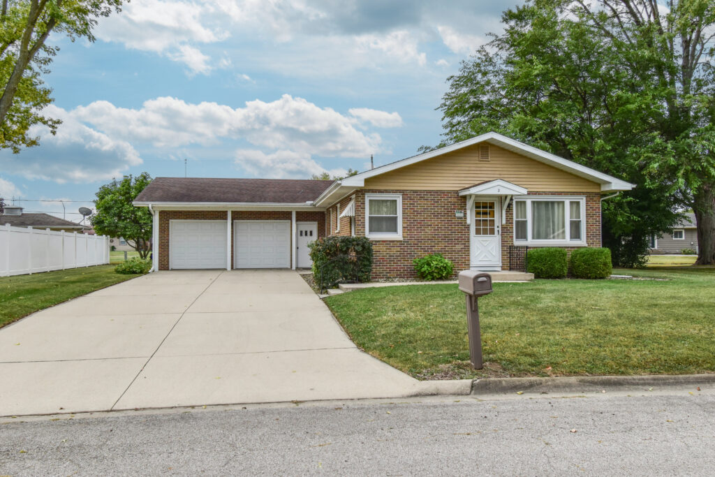 2 W Edgewood Dr.
