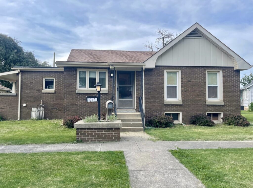 619 W Prairie St.