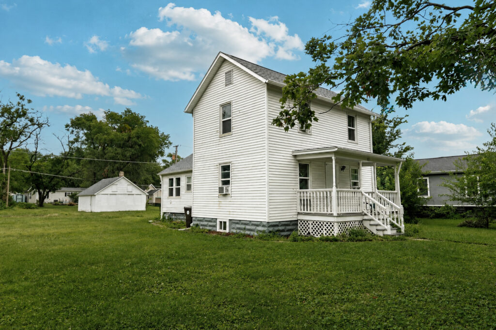307 S. Hickory St.