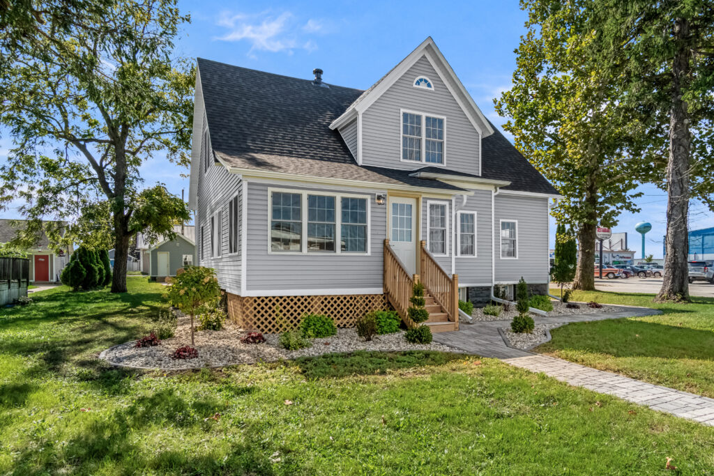 421 W Mazon Ave.